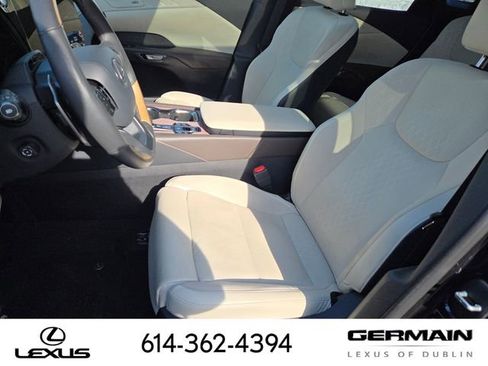 Certified 2025 Lexus RX 350 AWD w/ Convenience Package image 38