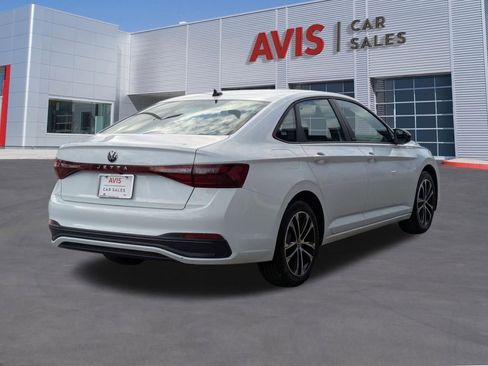 Used 2025 Volkswagen Jetta Sport FWD image 6