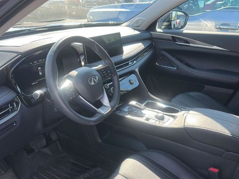 Used 2025 INFINITI QX60 Luxe image 2