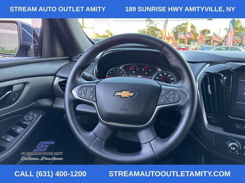 Used 2023 Chevrolet Traverse LT image 23