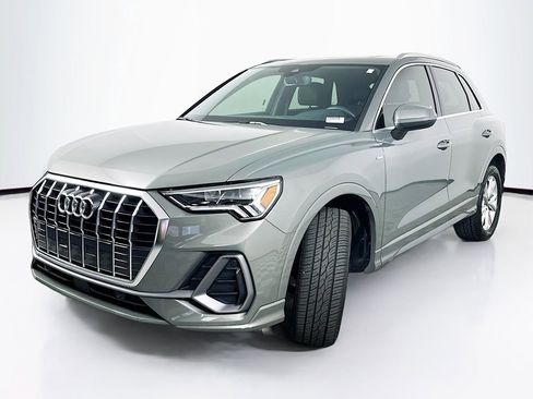 Used 2024 Audi Q3 2.0T Premium AWD/4WD image 2
