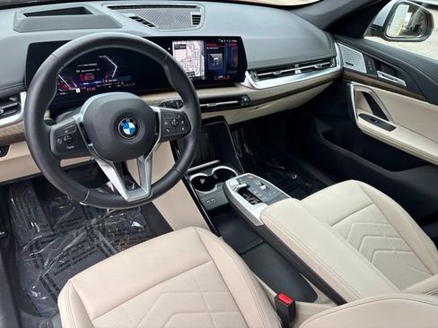 Used 2023 BMW X1 xDrive28i w/ Premium Package AWD/4WD image 16