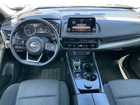 Certified 2024 Nissan Rogue SV image 9