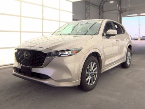 Used 2025 MAZDA CX-5 AWD 2.5 S w/ Select Package image 3