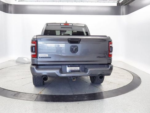 Used 2024 RAM 1500 Laramie AWD/4WD image 4