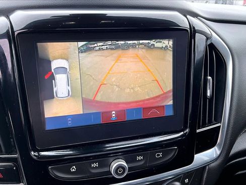 Used 2018 Chevrolet Traverse Premier w/ Driver Confidence II Package image 23