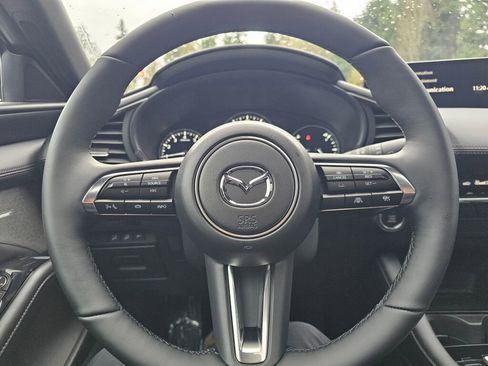 New 2026 MAZDA MAZDA3 Hatchback w/Premium Plus Pkg image 13