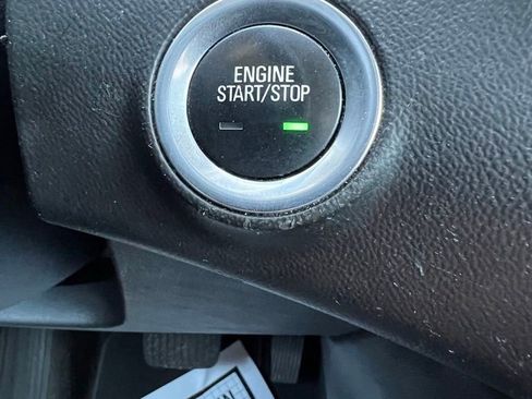 Used 2020 GMC Terrain SLT FWD image 9