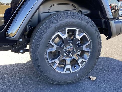 New 2025 Jeep Wrangler Sahara image 10