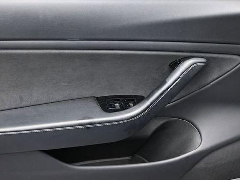 Used 2019 Tesla Model 3 Long Range image 8