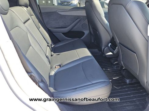 Used 2026 Tesla Model Y AWD image 7