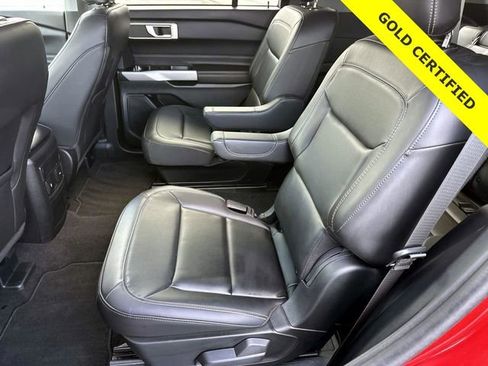 Certified 2024 Ford Explorer XLT w/ Equipment Group 202A image 7