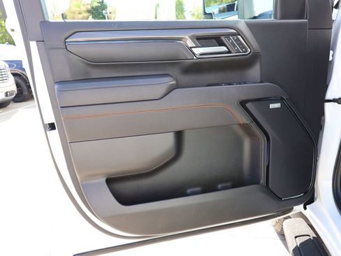 Certified 2025 GMC Sierra 2500 AT4 w/ AT4 Premium Plus Package AWD/4WD image 11