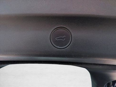 Used 2023 Tesla Model Y Long Range image 7