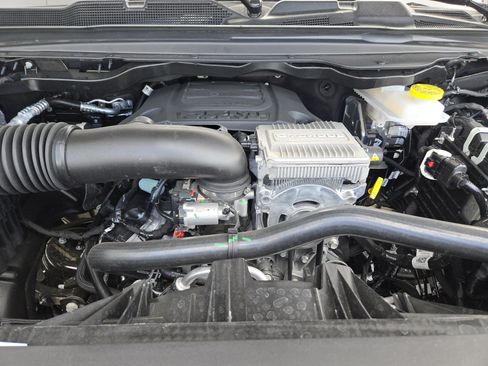 New 2026 RAM 1500 Laramie w/ Laramie Preferred Package AWD/4WD image 23