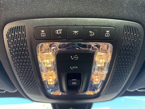 Used 2023 Mercedes-Benz GLB 35 AMG 4MATIC image 42