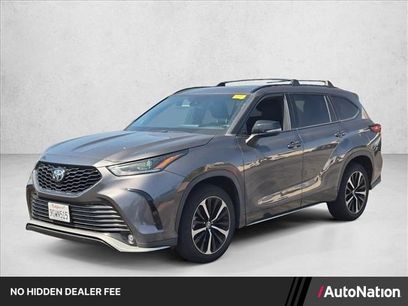 Used 2021 Toyota Highlander XSE