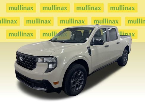 New 2025 Ford Maverick XLT w/ XLT Luxury Package image 13