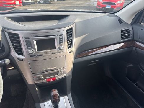 Used 2013 Subaru Legacy 3.6R Limited image 33