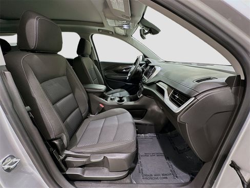 Used 2022 GMC Terrain SLE w/ Driver Convenience Package image 28