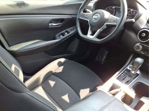Used 2023 Nissan Sentra SV w/ Trunk Package FWD image 9