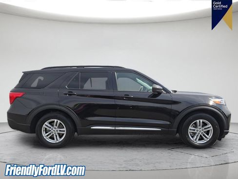 Certified 2024 Ford Explorer XLT w/ Equipment Group 202A RWD image 7