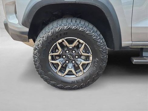 Used 2023 Chevrolet Colorado ZR2 w/ ZR2 Convenience Package III AWD/4WD image 21