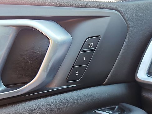 Used 2023 BMW X5 xDrive40i image 24