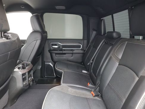 Used 2025 RAM 3500 Laramie w/ Night Edition AWD/4WD image 17