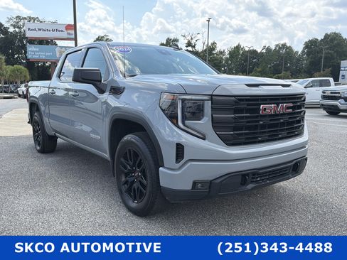 Used 2024 GMC Sierra 1500 Elevation AWD/4WD image 7