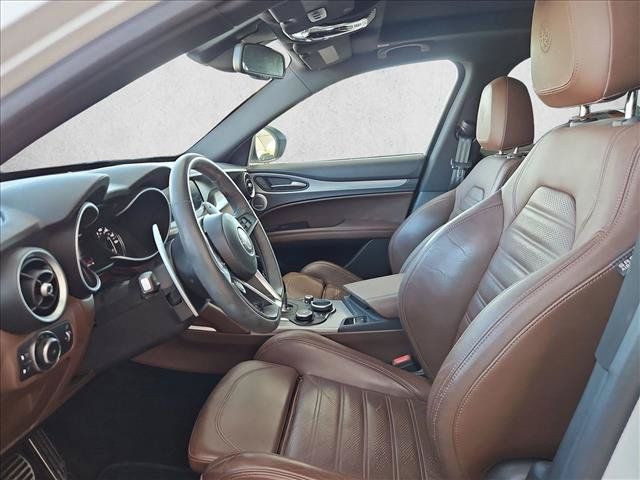 Used 2019 Alfa Romeo Stelvio Ti Sport w/ Quick Order Package 22S Sport AWD/4WD image 14