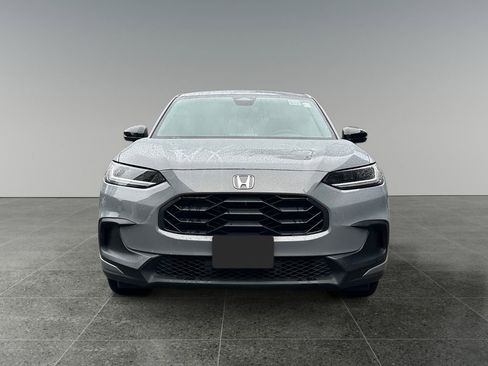 Used 2025 Honda HR-V Sport image 3