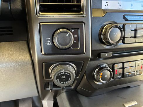 Used 2018 Ford F150 XLT w/ Equipment Group 302A Luxury image 29