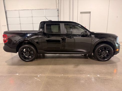 Used 2026 Ford Maverick Lariat w/ Black Appearance Package AWD/4WD image 4