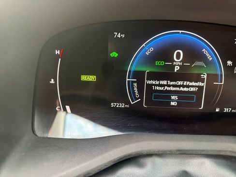 Used 2025 Toyota Camry LE FWD image 18