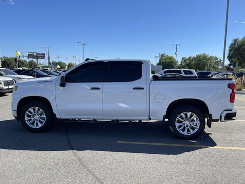 Used 2020 Chevrolet Silverado 1500 Custom w/ Custom 2.7L Value Package AWD/4WD image 4