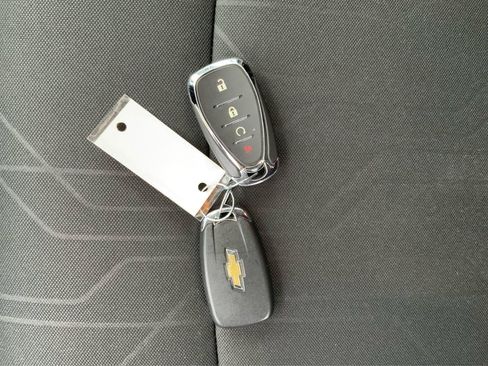 Used 2018 Chevrolet Trax LT w/ LT Convenience Package FWD image 35