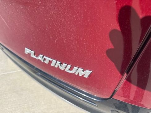 Used 2026 Toyota Sienna Platinum AWD/4WD image 4