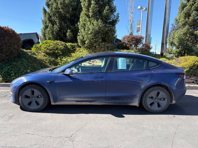 Used 2022 Tesla Model 3 Long Range AWD/4WD image 3
