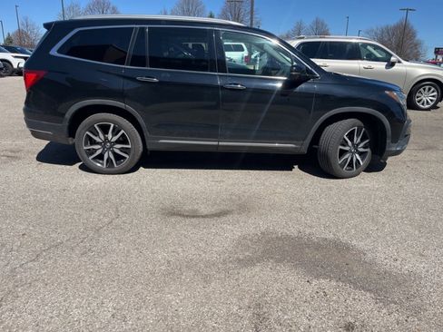 Used 2021 Honda Pilot Touring image 5