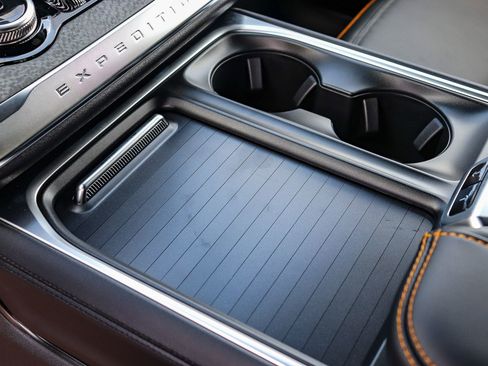 New 2026 Ford Expedition Tremor image 21