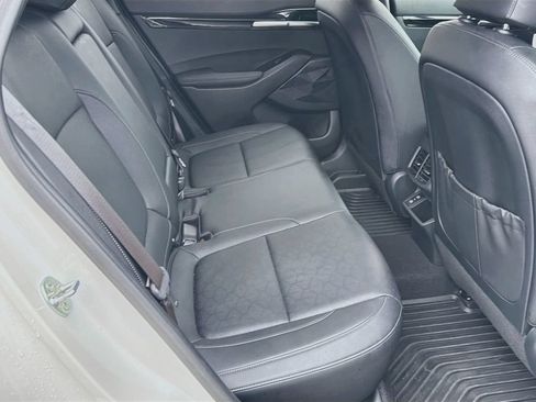 Used 2024 Kia Seltos EX AWD/4WD image 33