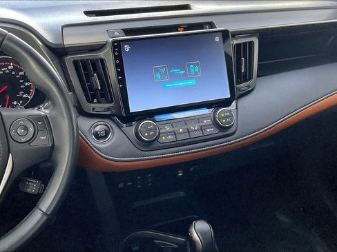 Used 2016 Toyota RAV4 SE FWD image 7