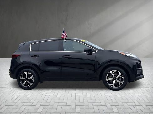 Used 2022 Kia Sportage LX image 10