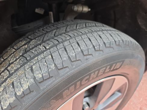 Used 2023 Jeep Grand Cherokee 4WD 4xe image 23