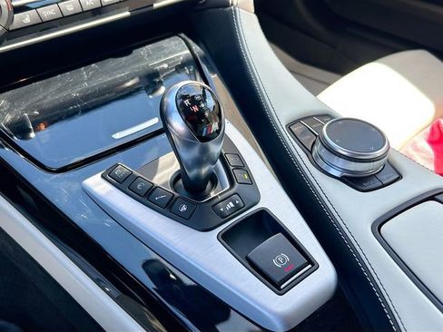 Used 2018 BMW M6 Convertible RWD image 12