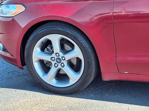 Used 2014 Ford Fusion SE w/ Equipment Group 202A FWD image 30