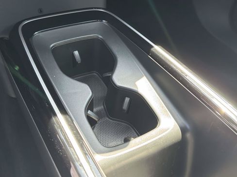 Certified 2023 Volkswagen ID.4 Pro RWD image 22