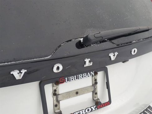 Used 2017 Volvo V60 T5 Cross Country w/ Convenience Package image 12