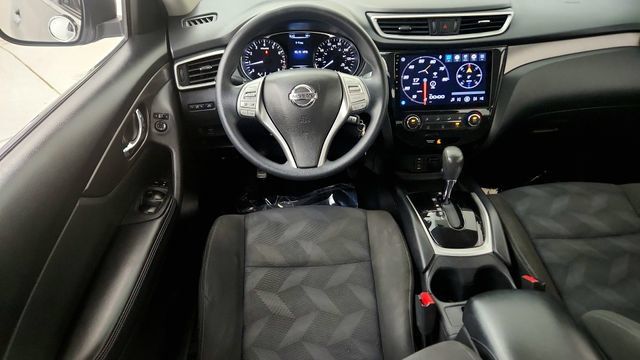 Used 2015 Nissan Rogue S FWD image 51